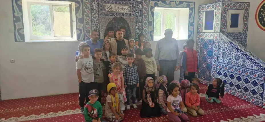 Kur’an Kursu mezuniyet töreninde birinciler ödüllendirildi