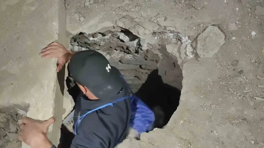 Cinlerin sardığı söylentisi sonrası terk edilen köyde sabahlamak istedi, besmeleler çekerek terk edilmiş evlere girdi