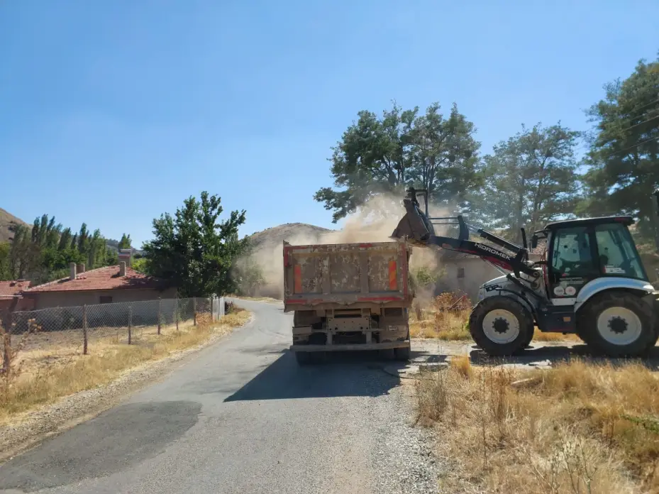 İnönü Belediyesi kırsal bölgelerde çalışmalarına aralıksız devame diyor