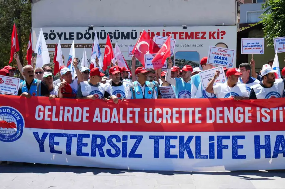 Memur-Sen Niğde Şubesi, toplu sözleşme teklifini eleştirdi