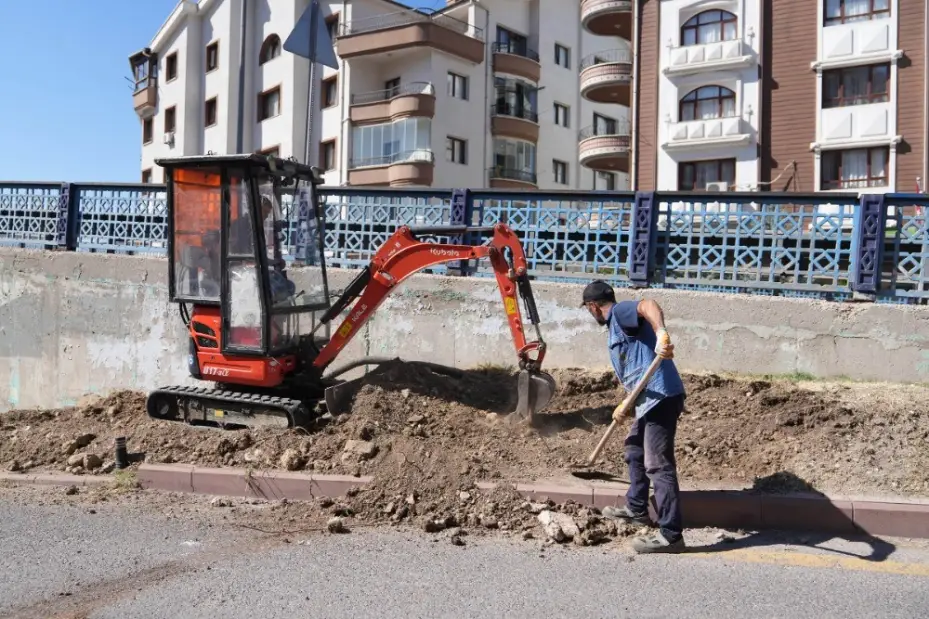 Keçiören’de park ve bahçelere estetik dokunuş