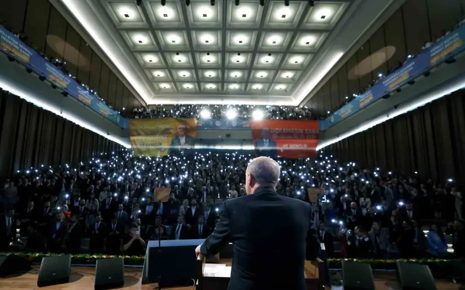 Cumhurbaşkanı Erdoğan: "Yarın da katılımlar olacak partimize, bu katılımlarla güçlenerek yolumuza devam edeceğiz"