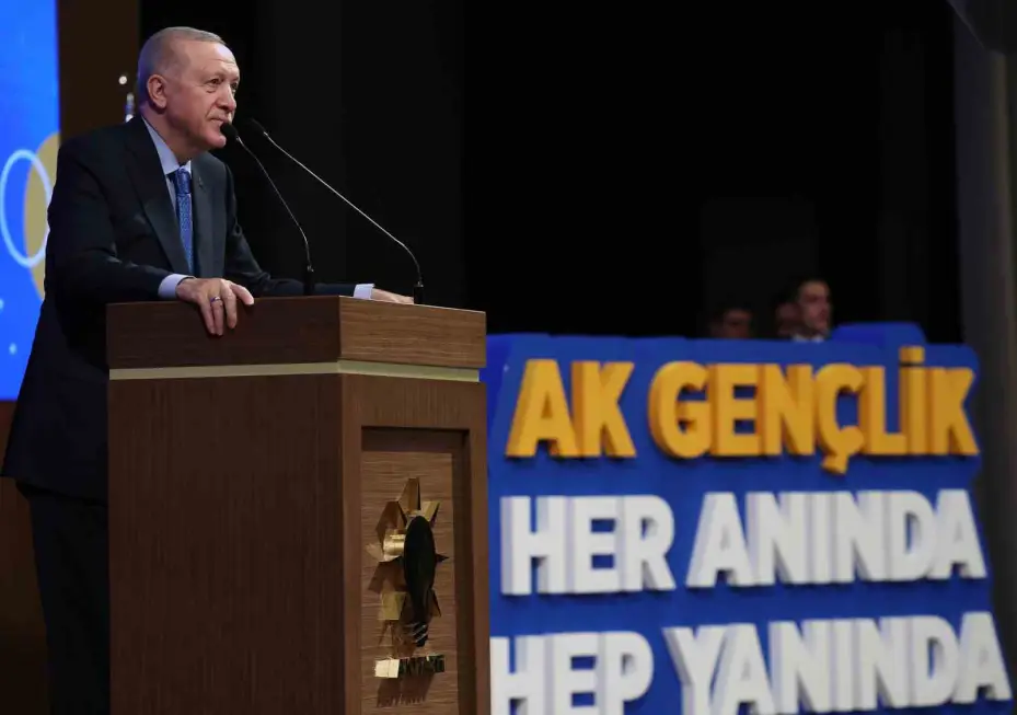 Cumhurbaşkanı Erdoğan: "Yarın da katılımlar olacak partimize, bu katılımlarla güçlenerek yolumuza devam edeceğiz"