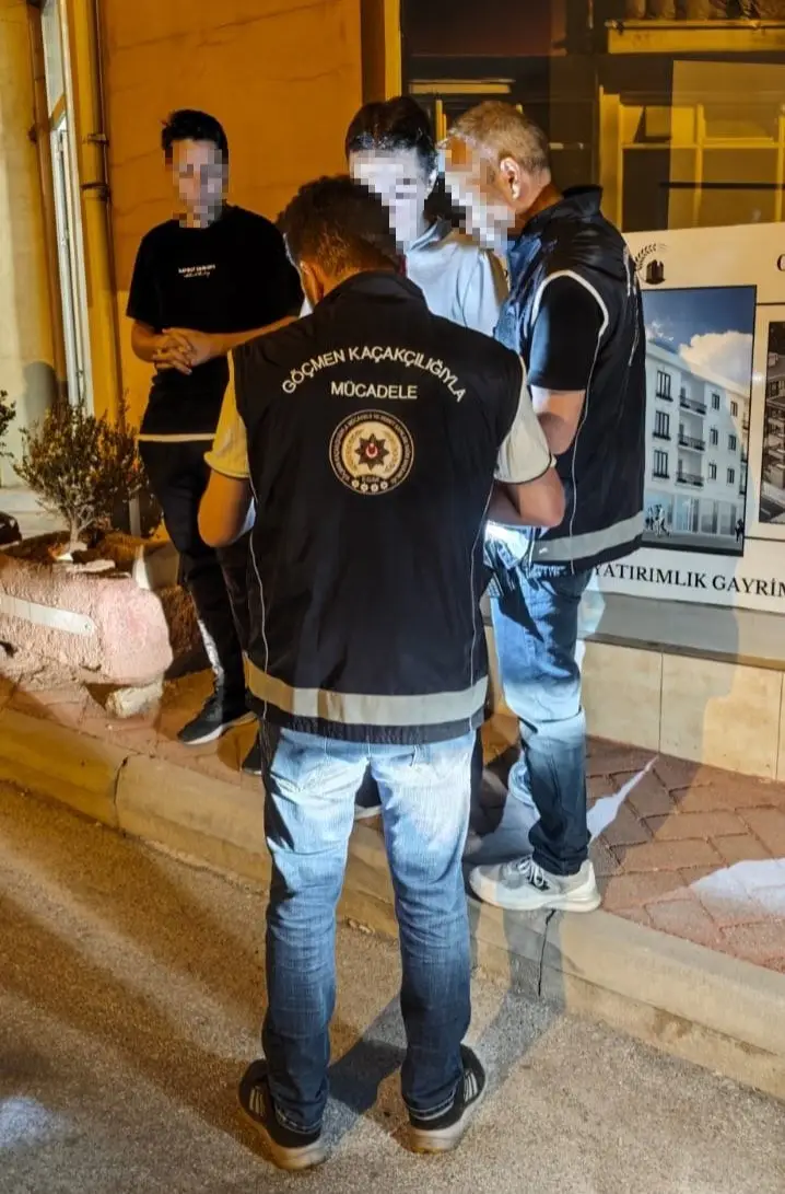 Polis ekiplerinin düzensiz göçle mücadelesi sürüyor