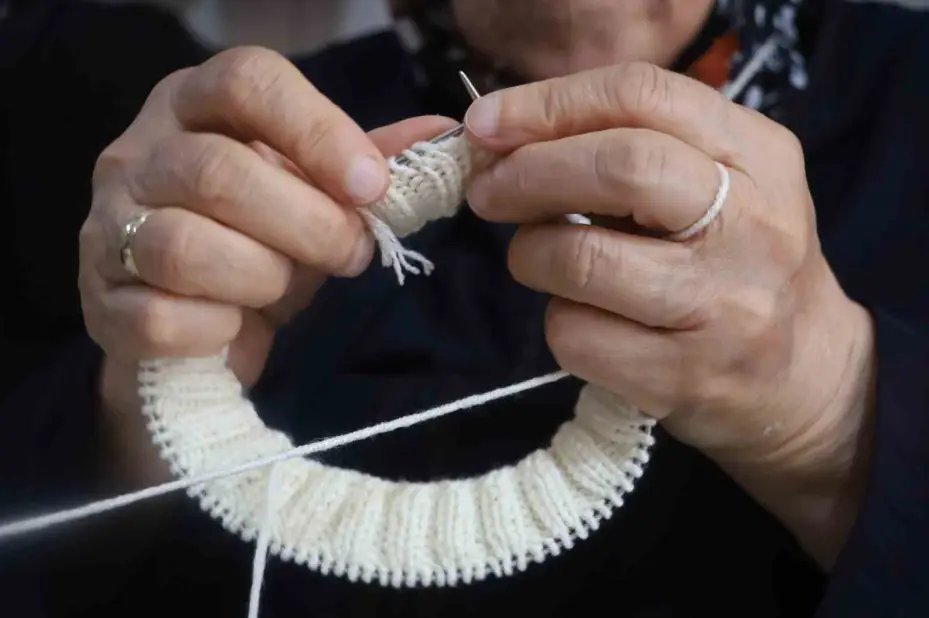 Tuhafiyeci el işi atölyesine dönüştü, kadınlar ev ekonomisine destek olmaya başladı