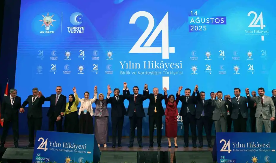 9 belediye başkanı AK Parti’ye katıldı