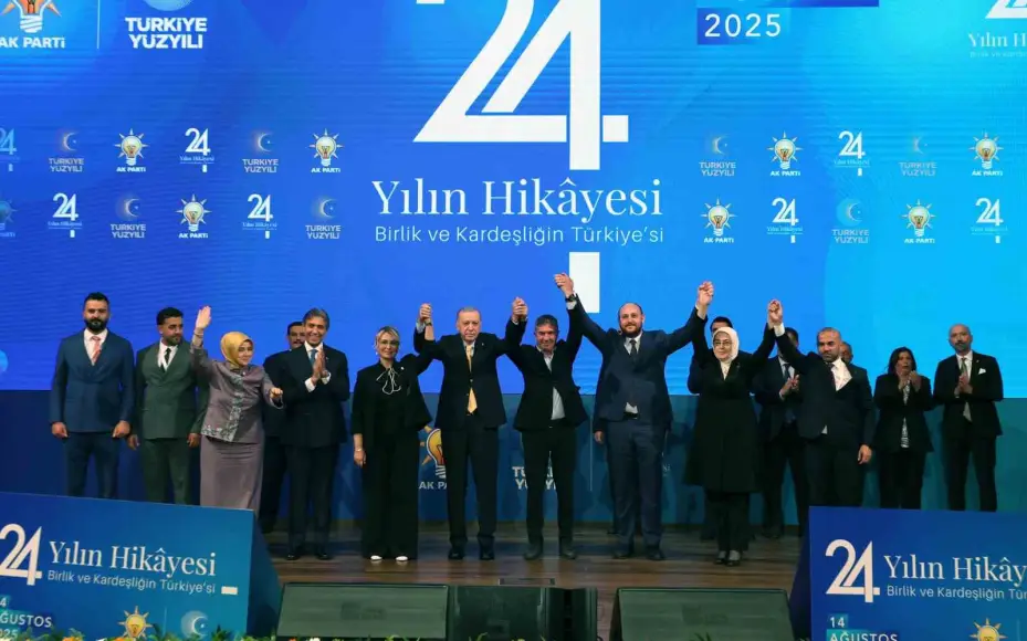 9 belediye başkanı AK Parti’ye katıldı