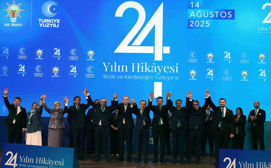 9 belediye başkanı AK Parti’ye katıldı