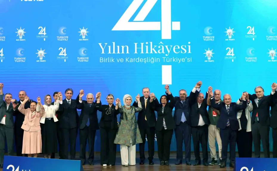 9 belediye başkanı AK Parti’ye katıldı