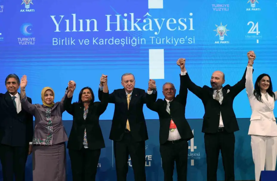 9 belediye başkanı AK Parti’ye katıldı