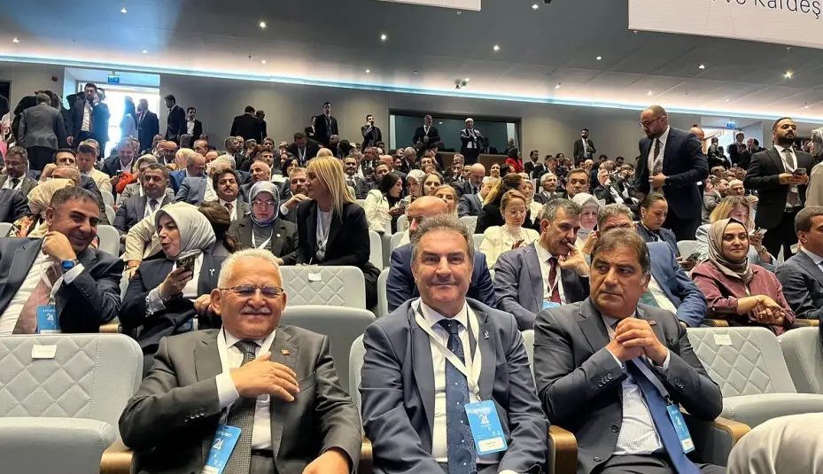 Başkan Büyükkılıç, AK Parti’nin 24. kuruluş yıl dönümü programına katıldı