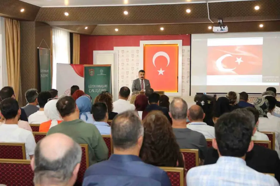 Sivas’ta "Eğitim Paydaşları Çalıştayı" düzenlendi