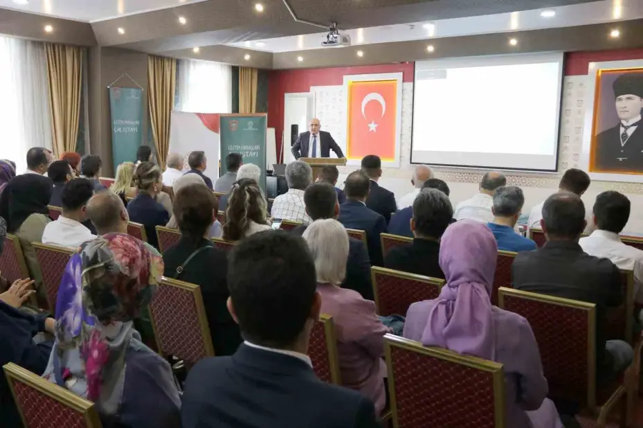 Sivas’ta "Eğitim Paydaşları Çalıştayı" düzenlendi