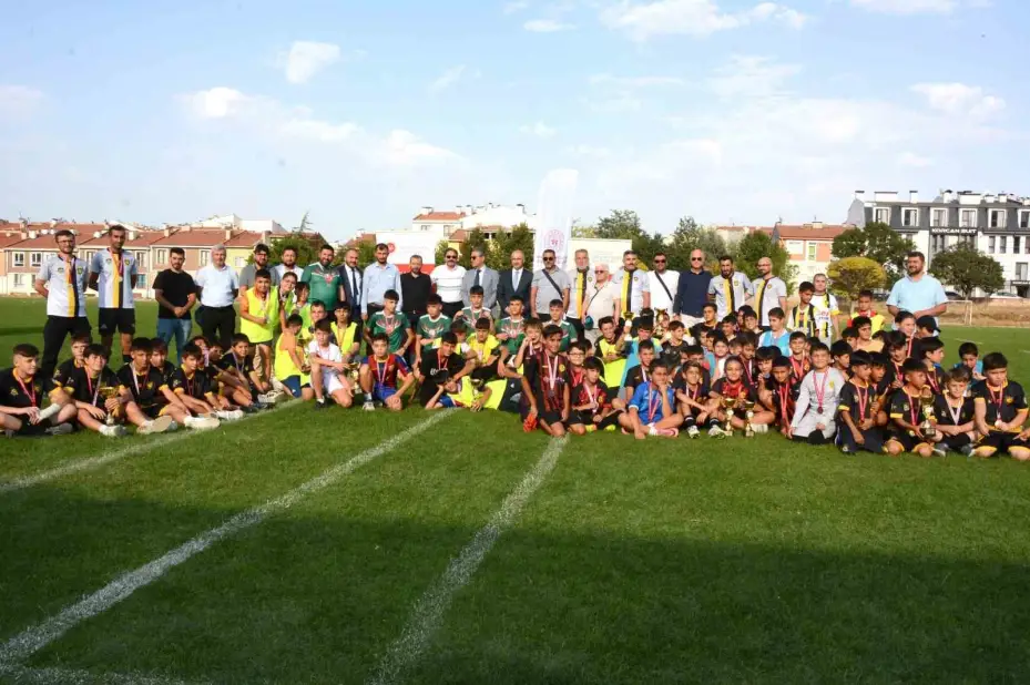 Yaz Kur’an Kursları Arası Zafer kupası futbol turnuvası sona erdi