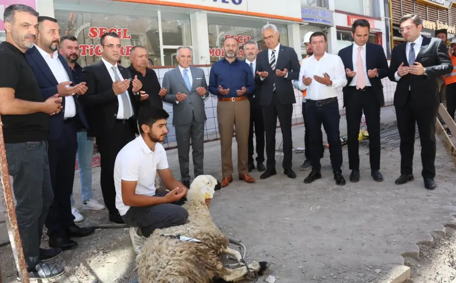 Sivas TSO, yeni binanın temelini attı