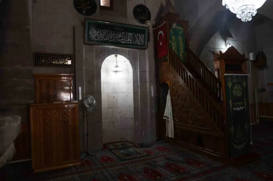 Muhtar, müzedeki mihrap ve minberin geri getirilmesini istiyor