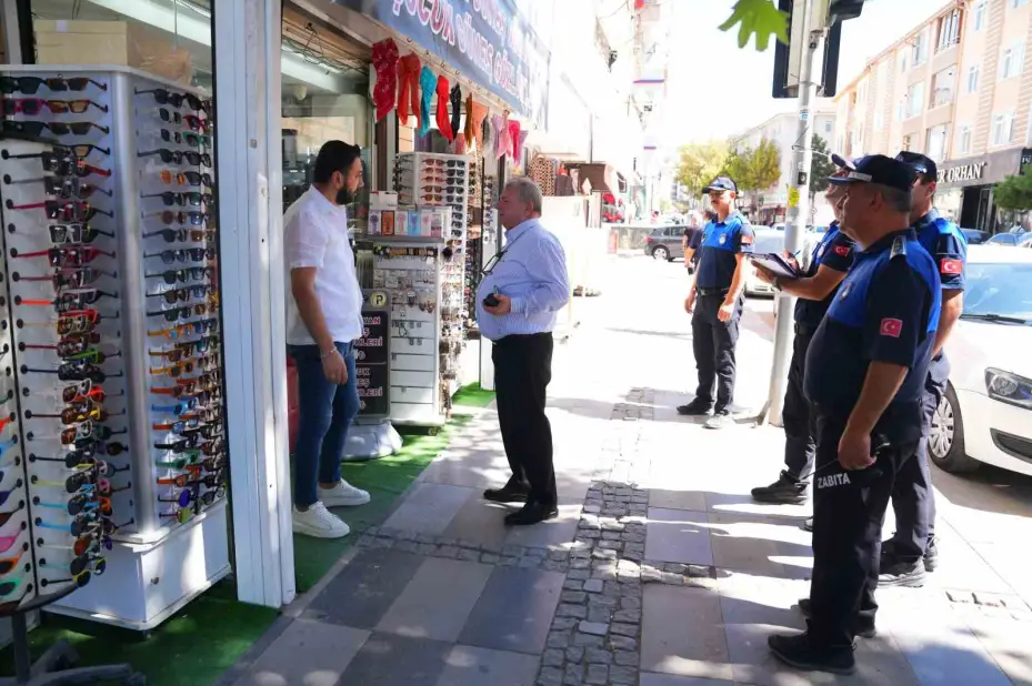 Gölbaşı Belediyesi’nden kaldırım işgallerine karşı denetim