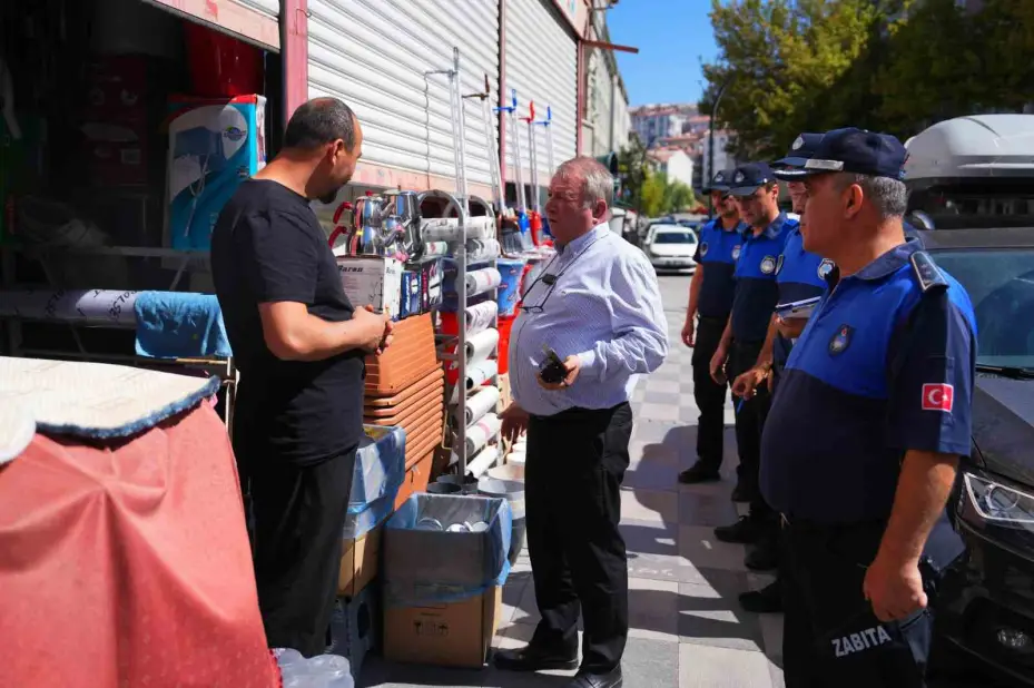 Gölbaşı Belediyesi’nden kaldırım işgallerine karşı denetim