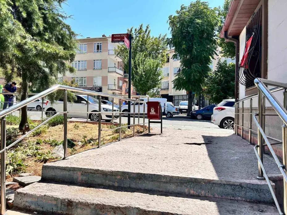 Ankara’da laf atma ve taciz iddiası nedeniyle çıkan bıçaklı kavgada 1 kişi hayatını kaybetti, 4 kişi tutuklandı