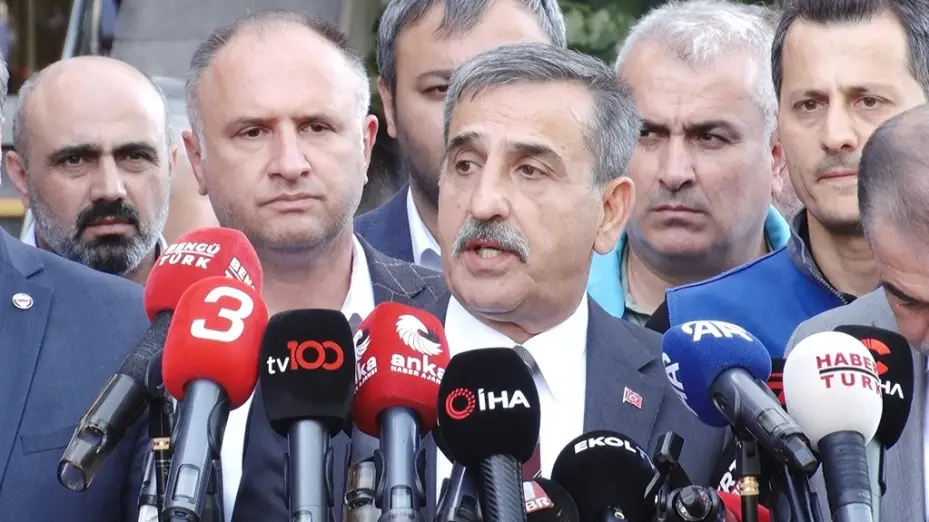 Memur-Sen Genel Başkanı Yalçın: "Bin liralık taban aylığı teklifi beklentiyi karşılamaz"