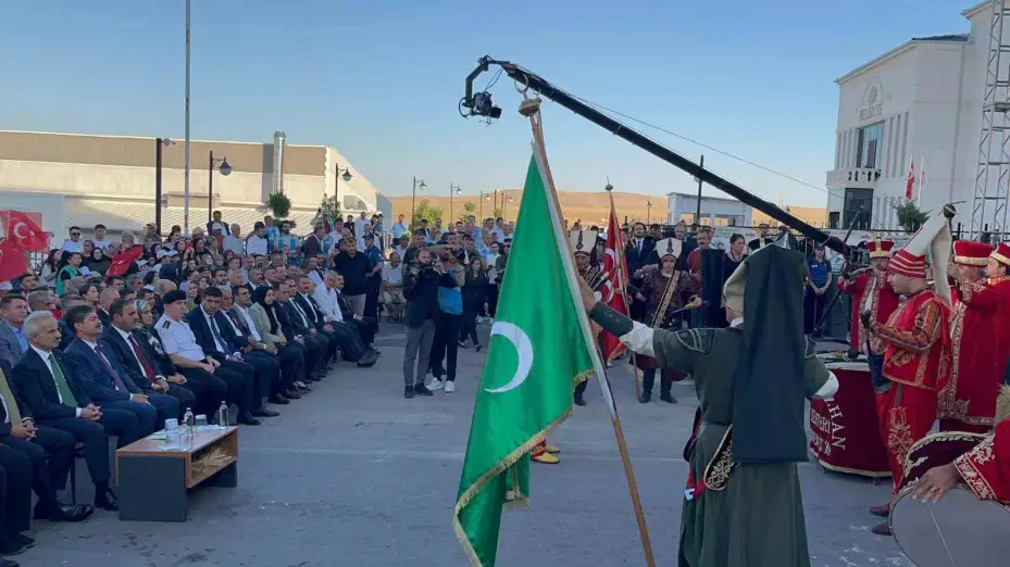 Kırşehir’de Neşet Ertaş Anma Programı ve Bulgur Festivali’nde renkli görüntüler yaşandı