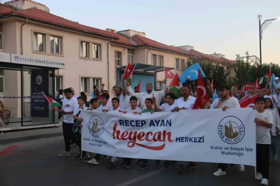 Sivas’ta Filistin’e destek yürüyüşü düzenlendi