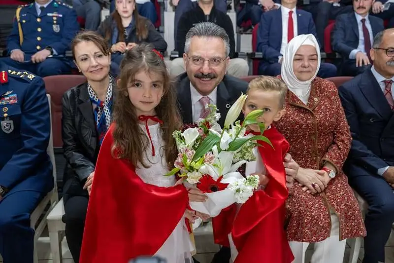 Vali Hüseyin Aksoy, 2 yıldır Eskişehir’de
