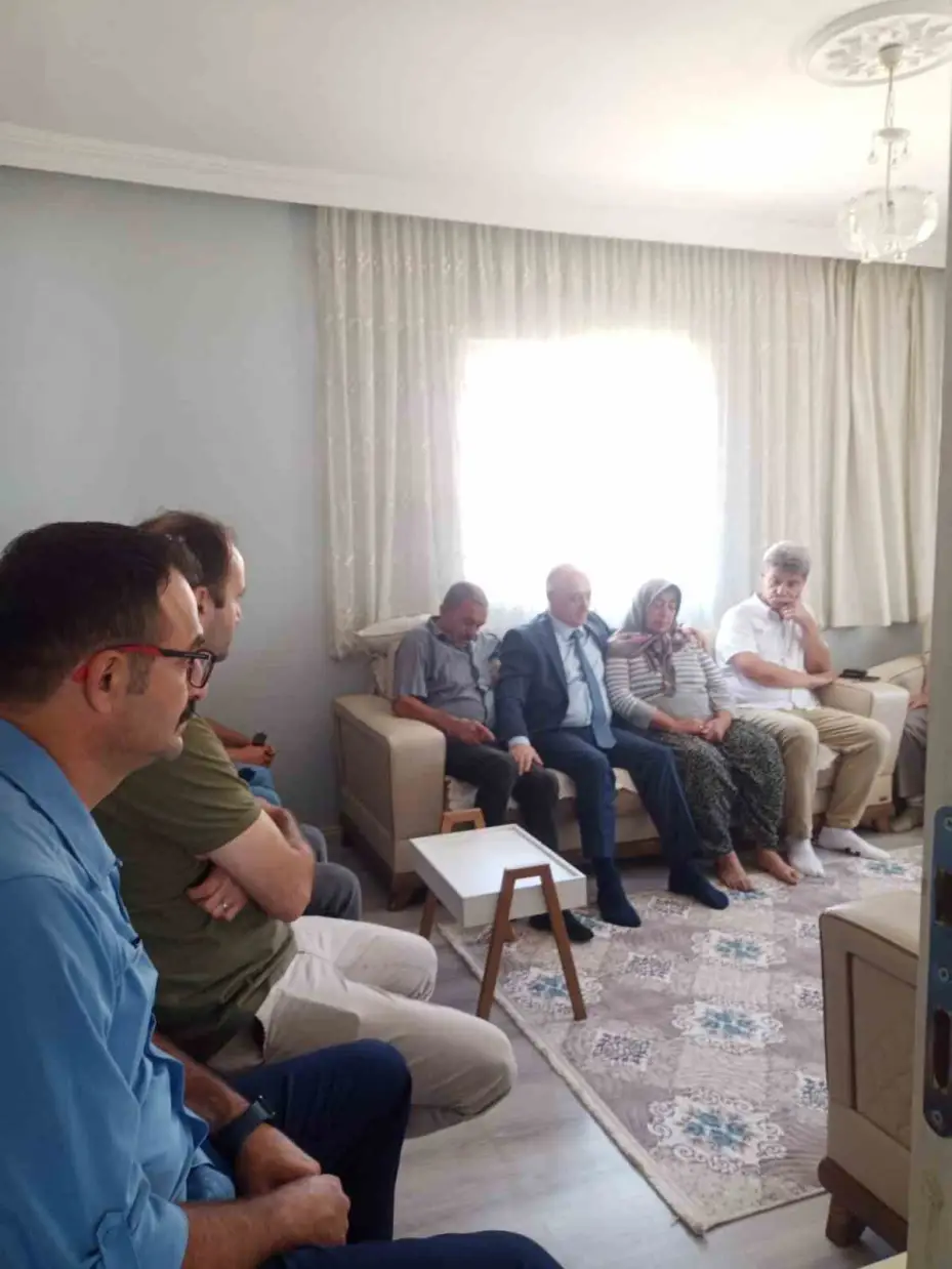 Orman şehidi Tolunay Kocaman’ın ailesine anlamlı ziyaret
