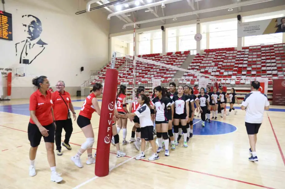 ’7. Türkiye Voleybol Şampiyonası’ sona erdi