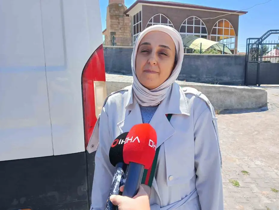 Gölde boğulan kuzenini kurtarmaya çalışırken vefat eden adam son yolcuğuna uğurlandı