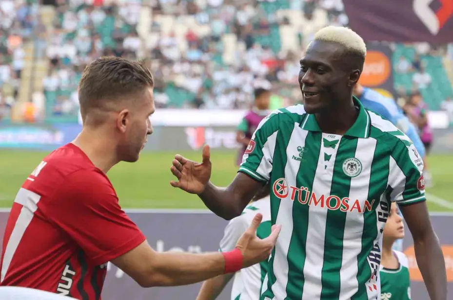 Trendyol Süper Lig: Konyaspor: 1 - Gaziantep FK: 0 (İlk yarı)
