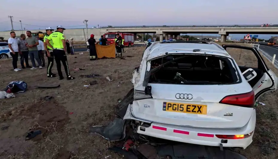 Gurbetçi ailenin otomobili takla attı: 1 ölü, 4 yaralı
