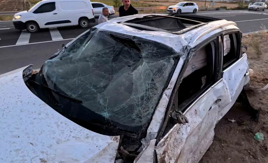 Gurbetçi ailenin otomobili takla attı: 1 ölü, 4 yaralı