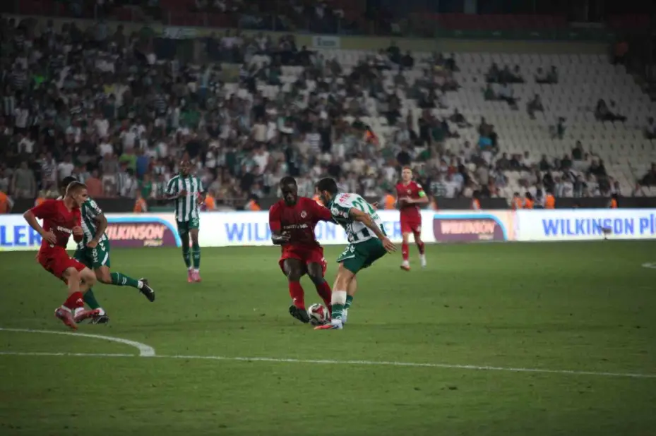 Trendyol Süper Lig: Konyaspor: 3 - Gaziantep FK: 0  (Maç sonucu)