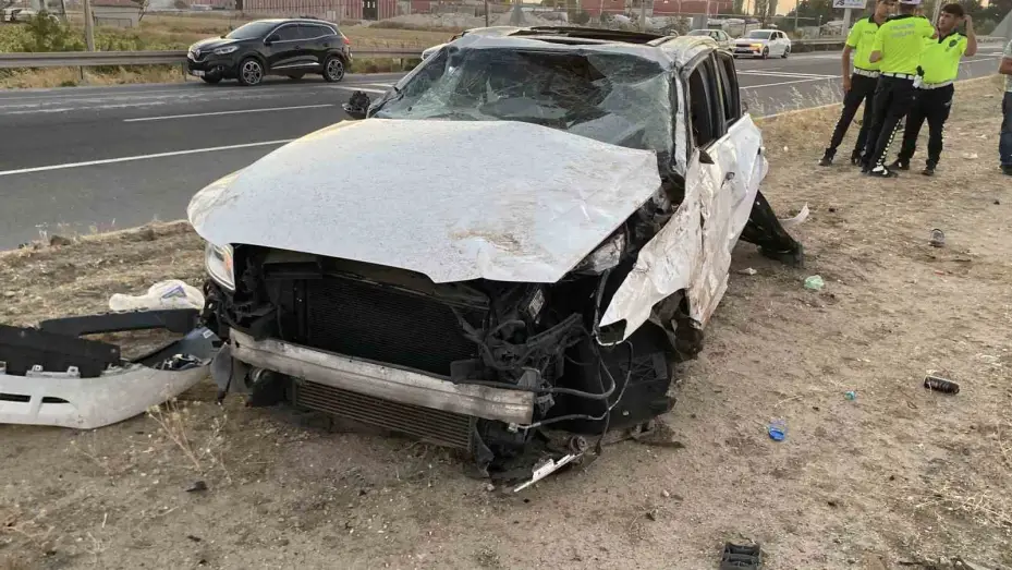 Aksaray’da gurbetçi ailenin aracının takla attığı kazada ölü sayısı 2’ye yükseldi