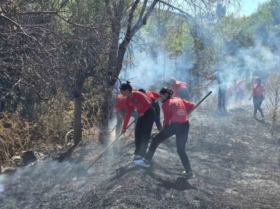 Kayseri itfaiyesinden, komşu illerdeki yangınlara destek
