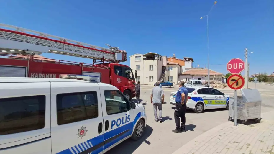 Binanın teras katında çıkan yangın büyümeden söndürüldü