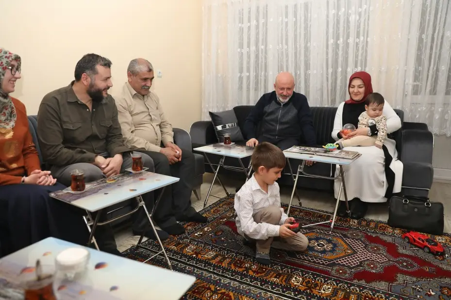 Başkan Çolakbayrakdar: "Aile, toplumun kalbi ve geleceğin en güçlü teminatıdır"