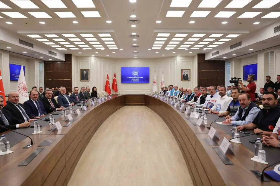 Kamu İşveren Heyeti son teklifini sundu