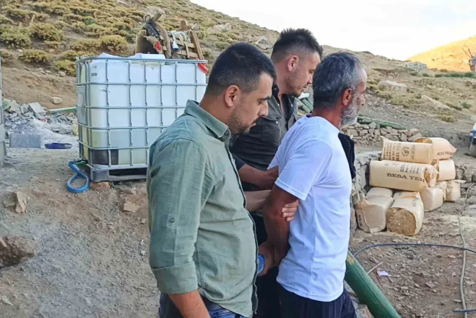 Hapis cezasıyla aranan şahıs yaylada çobanlık yaparken yakalandı