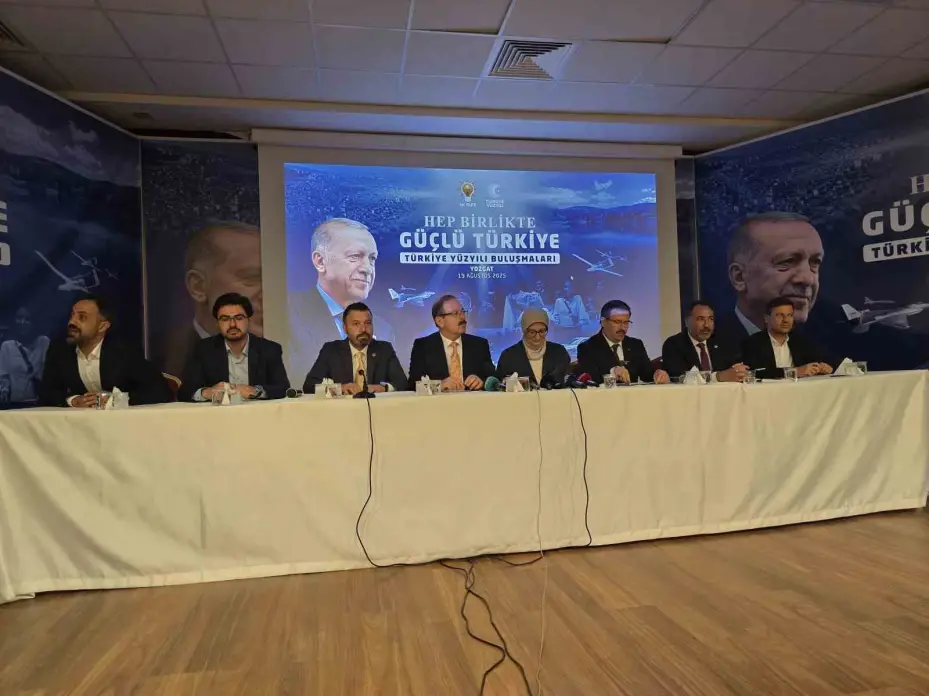 Terörsüz Türkiye toplantısında konuşan Belgin Uygur: "Bembeyaz sayfalara hep birlikte nice zaferleri nice kardeşlik şarkılarını inşallah yazacağız"
