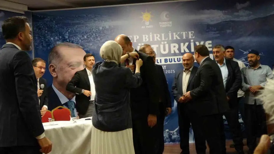Terörsüz Türkiye toplantısında konuşan Belgin Uygur: "Bembeyaz sayfalara hep birlikte nice zaferleri nice kardeşlik şarkılarını inşallah yazacağız"