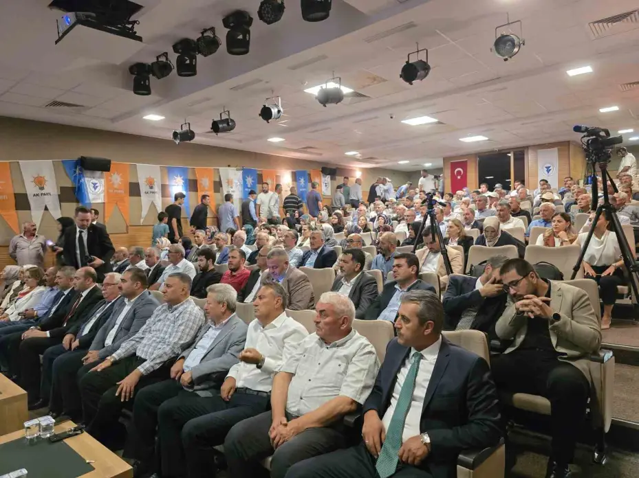 Terörsüz Türkiye toplantısında konuşan Belgin Uygur: "Bembeyaz sayfalara hep birlikte nice zaferleri nice kardeşlik şarkılarını inşallah yazacağız"