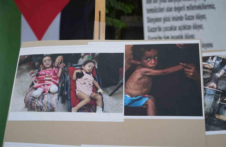 Filistin için imza kampanyasına destek veren Cemile teyze: "Her bir imza İsrail’e bir bomba olacak"