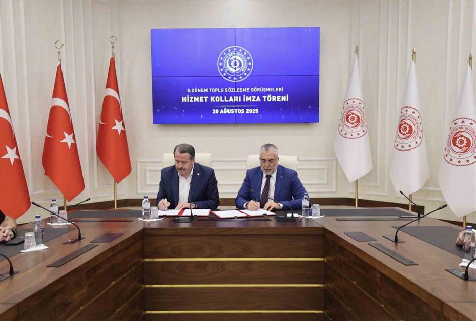 Bakan Işıkhan: "11 hizmet kolunun tamamında imzalarımızı attık"