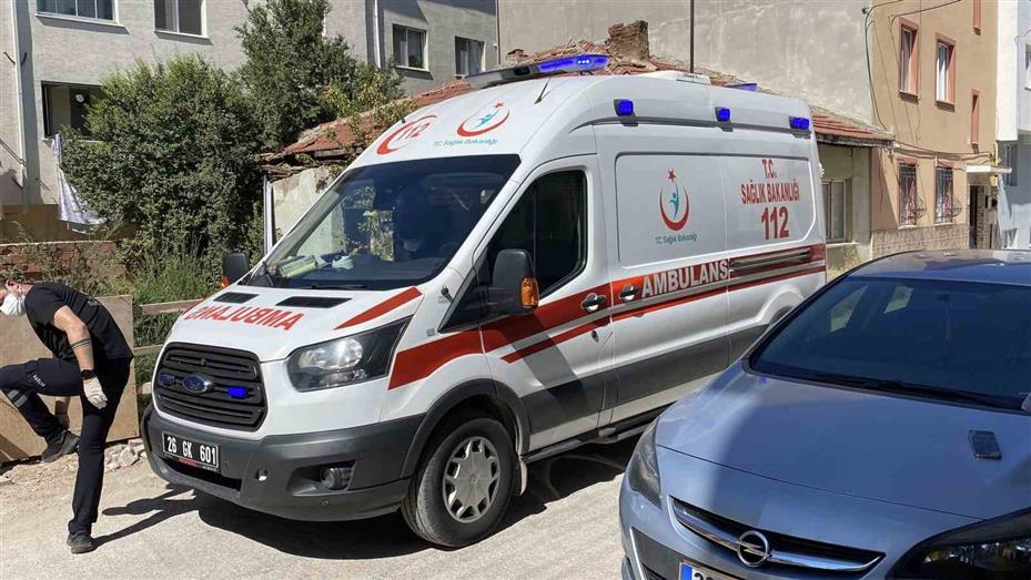 Çocuklar metruk evde ceset buldu