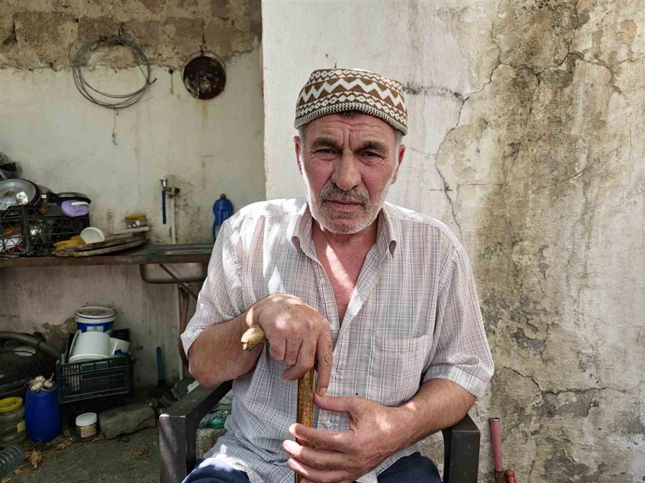 Baraka tarzı evde yaşam mücadelesi