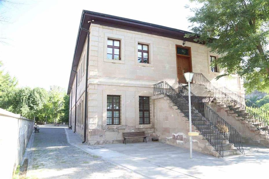 Melikgazi Belediyesi Sağlıklı Yaşam ve Farkındalık Kampı için başvurular başladı