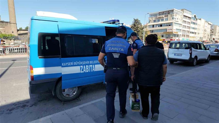 Büyükşehir Zabıta’dan kent merkezinde dilencilere karşı sıkı denetim