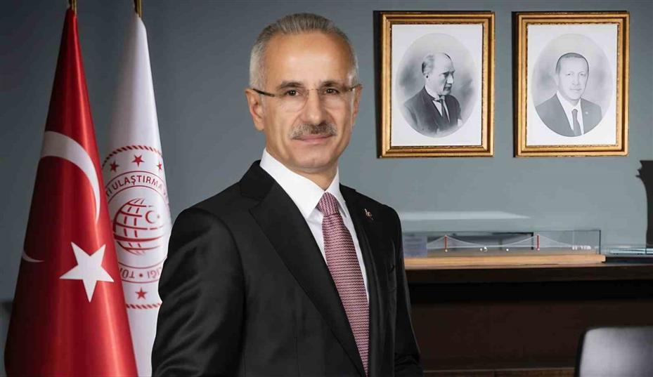 Bakan Uraloğlu: "Kars-Iğdır-Aralık-Dilucu Demiryolu Hattı’nın tamamı yaklaşık 110 milyar lira yatırım bedeliyle inşa edilecek"